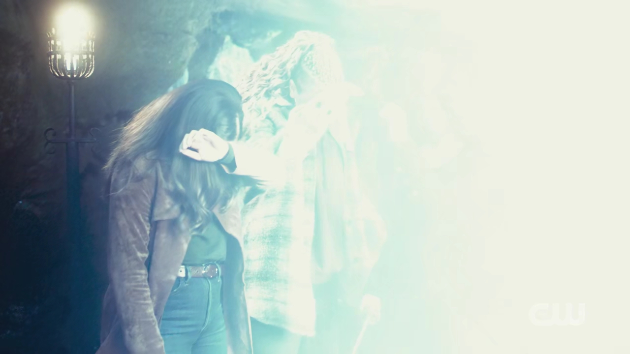 charmed-online-dot-nl_Charmed4x12BeKindRewind0504.jpg