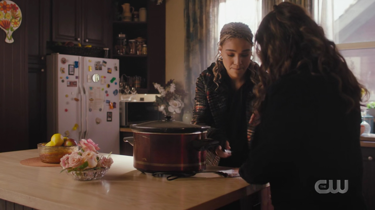 charmed-online-dot-nl_Charmed4x12BeKindRewind1049.jpg