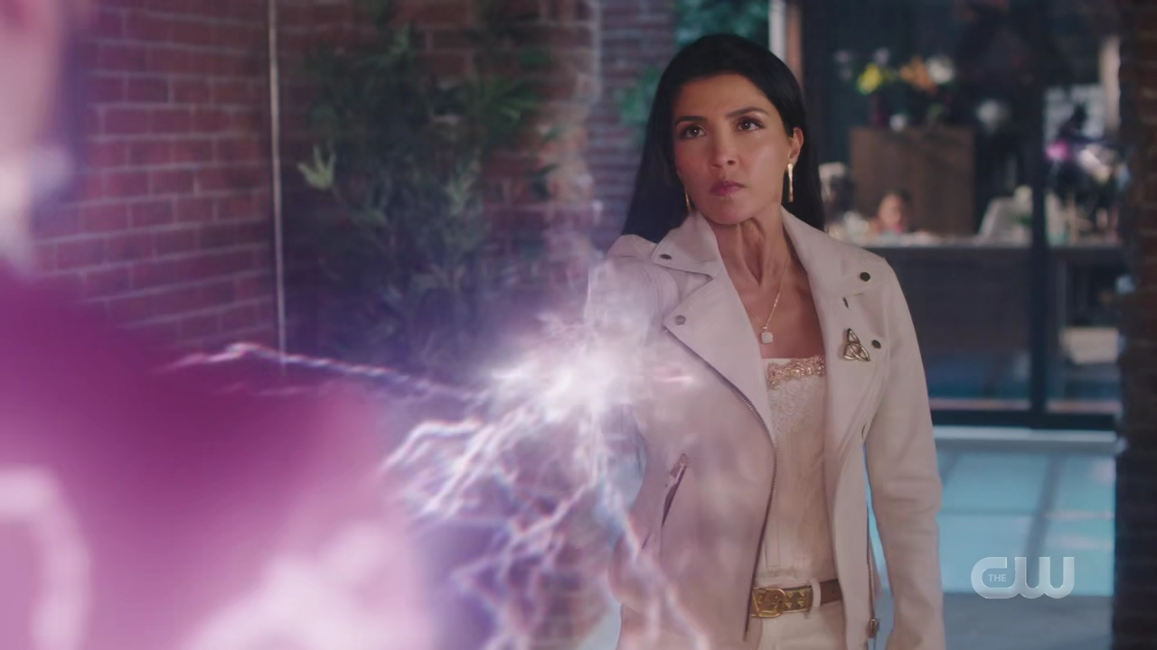 charmed-online-dot-nl_Charmed4x12BeKindRewind1276.jpg