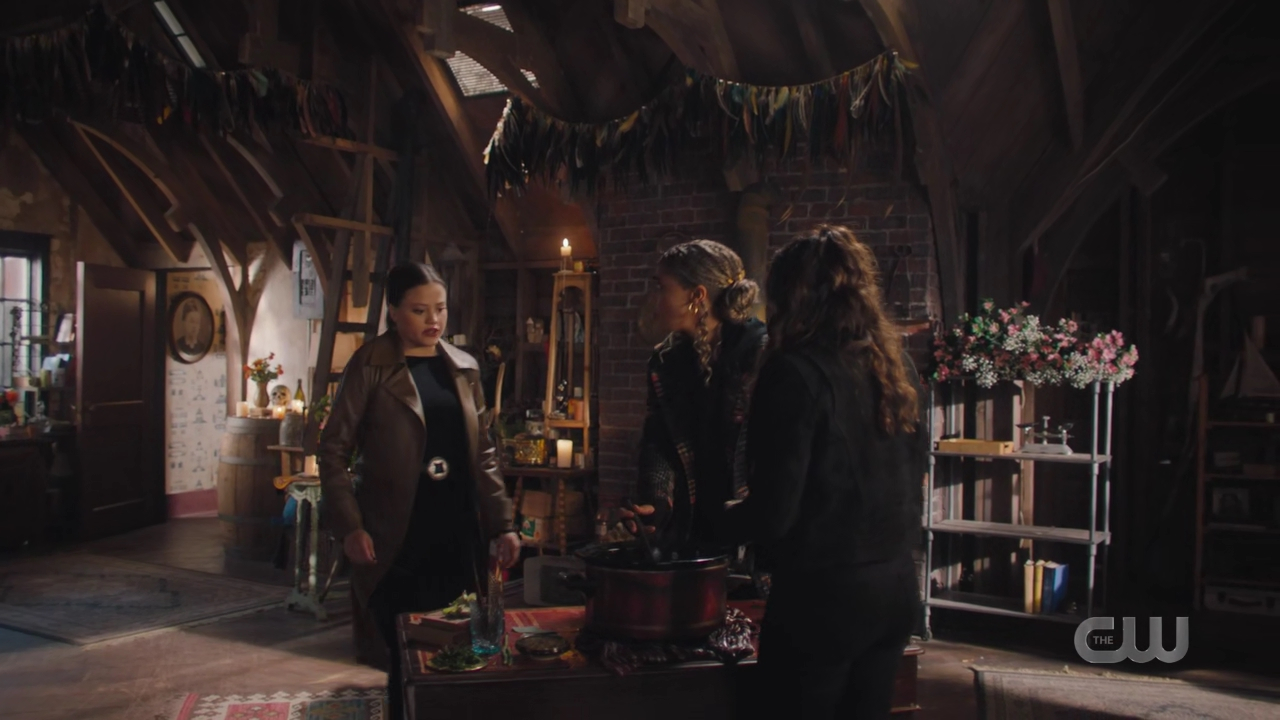 charmed-online-dot-nl_Charmed4x12BeKindRewind1314.jpg