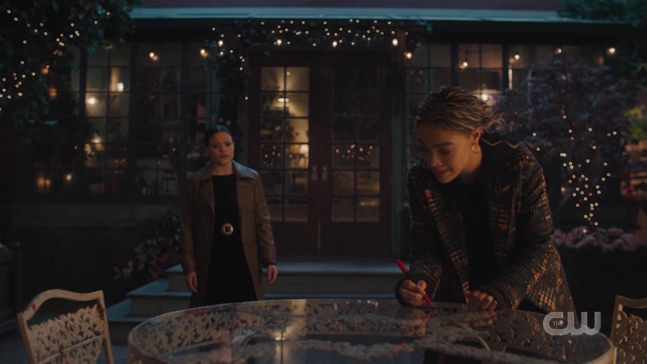charmed-online-dot-nl_Charmed4x12BeKindRewind2209.jpg