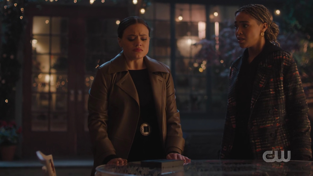 charmed-online-dot-nl_Charmed4x12BeKindRewind2239.jpg