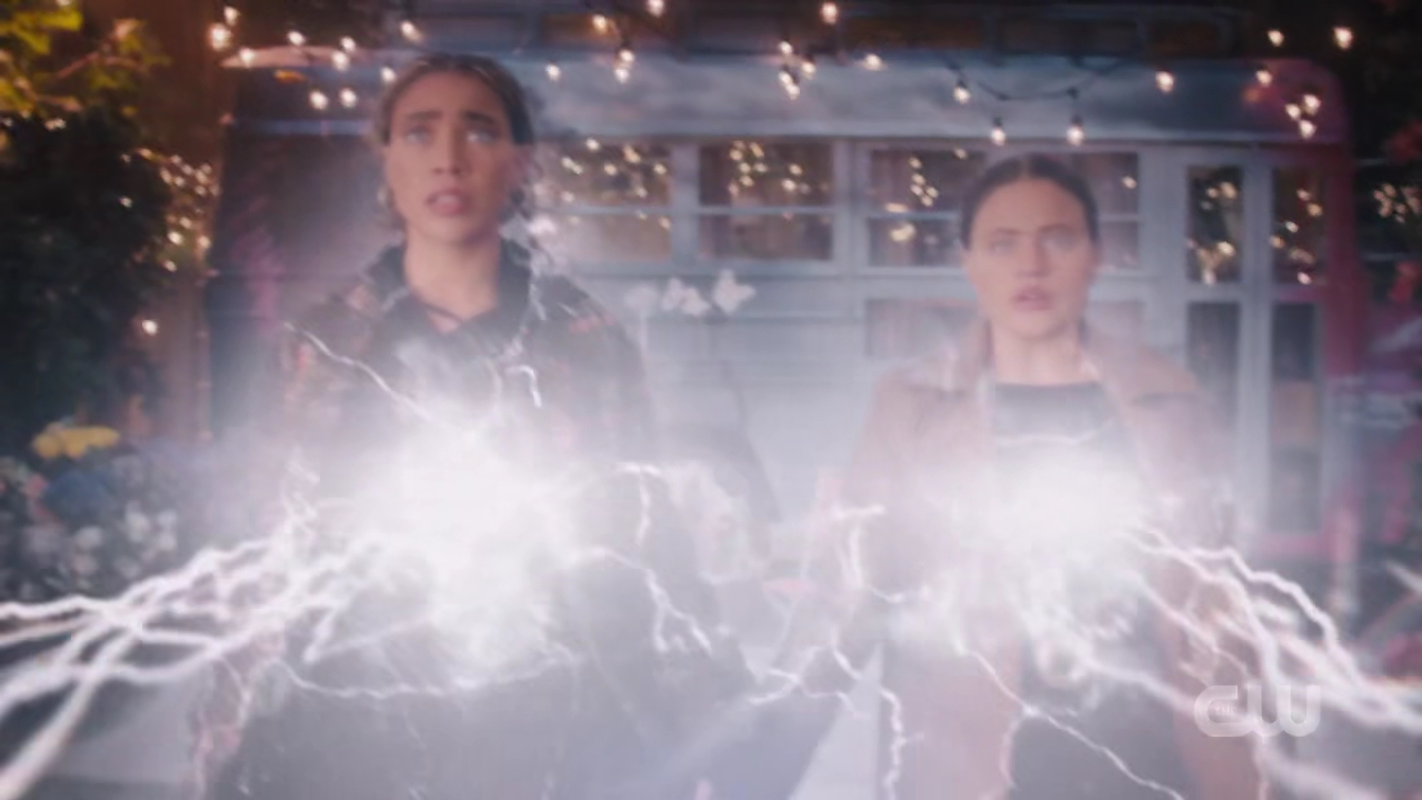 charmed-online-dot-nl_Charmed4x12BeKindRewind2265.jpg