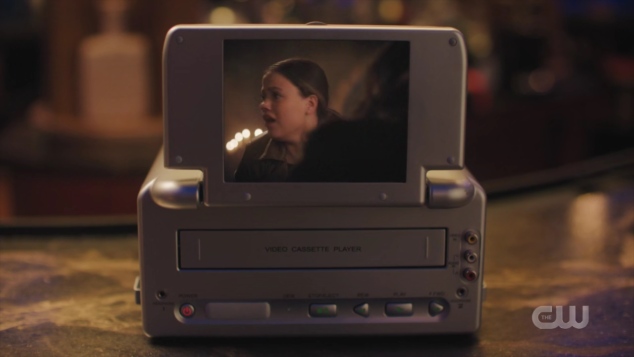 charmed-online-dot-nl_Charmed4x13TheEndisNevertheEnd0124.jpg