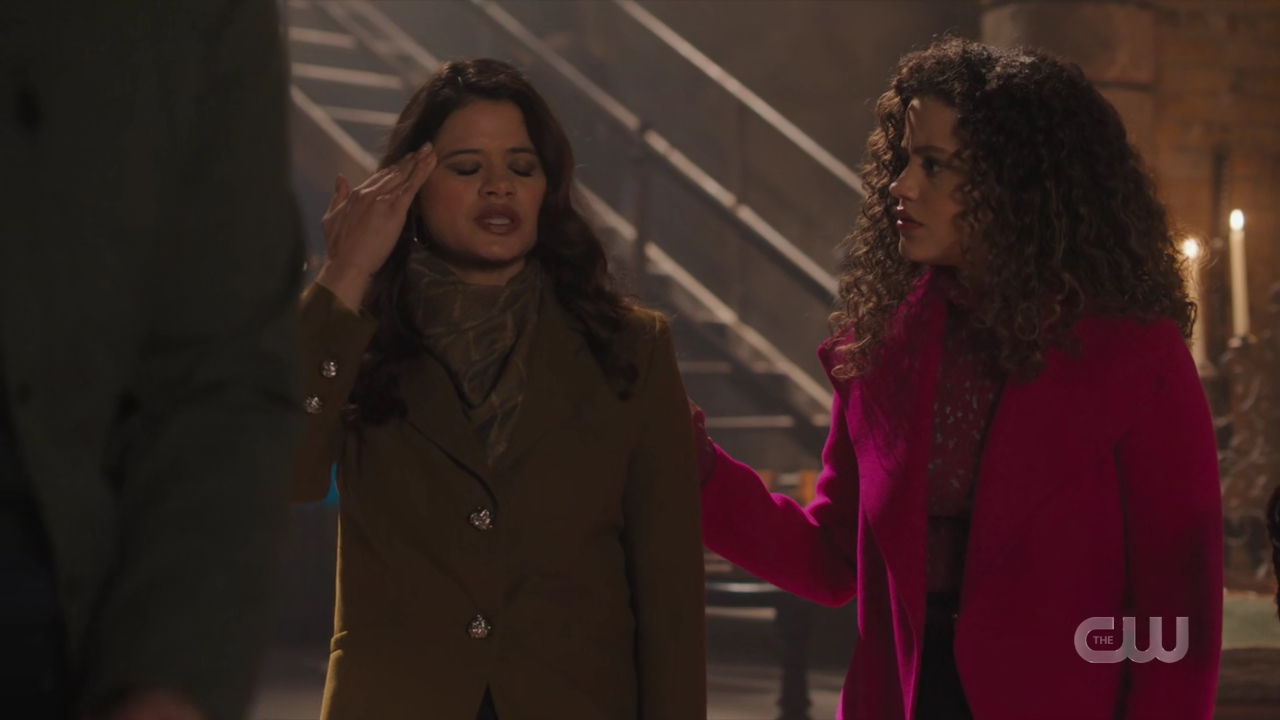 charmed-online-dot-nl_Charmed4x13TheEndisNevertheEnd0688.jpg