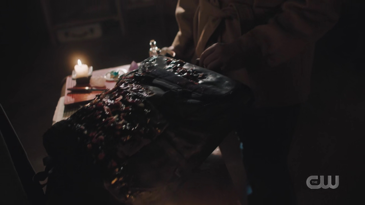 charmed-online-dot-nl_Charmed4x13TheEndisNevertheEnd0776.jpg