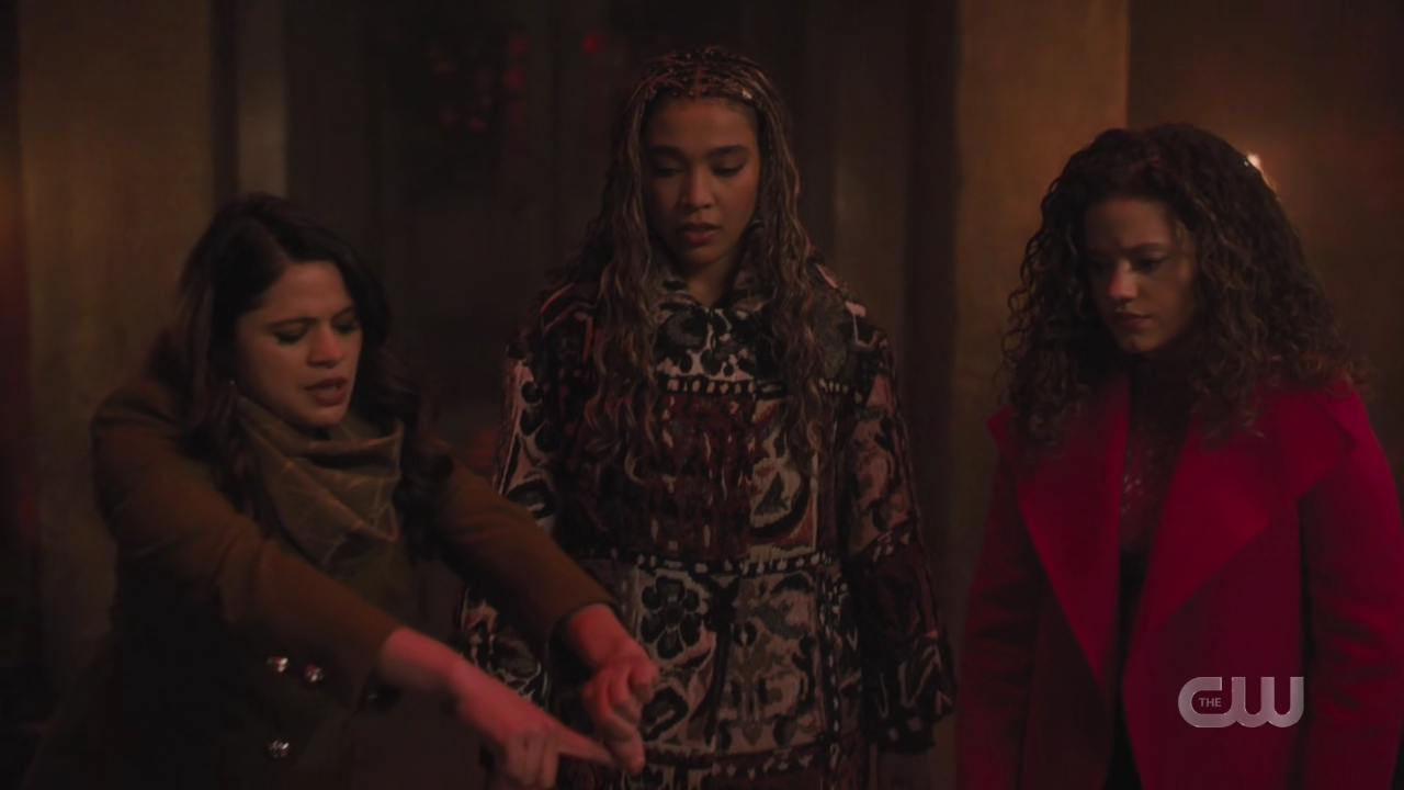 charmed-online-dot-nl_Charmed4x13TheEndisNevertheEnd1425.jpg