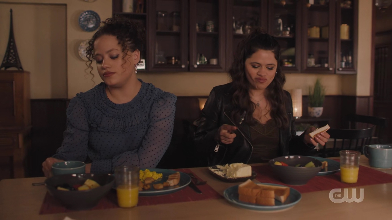 charmed-online-dot-nl_Charmed4x13TheEndisNevertheEnd2162.jpg
