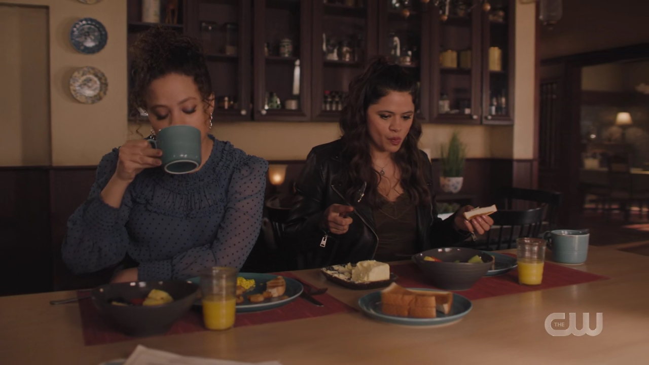 charmed-online-dot-nl_Charmed4x13TheEndisNevertheEnd2163.jpg