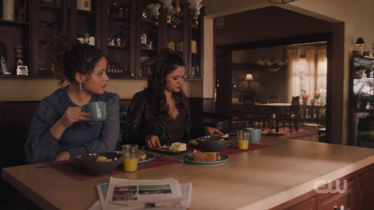 charmed-online-dot-nl_Charmed4x13TheEndisNevertheEnd2165.jpg