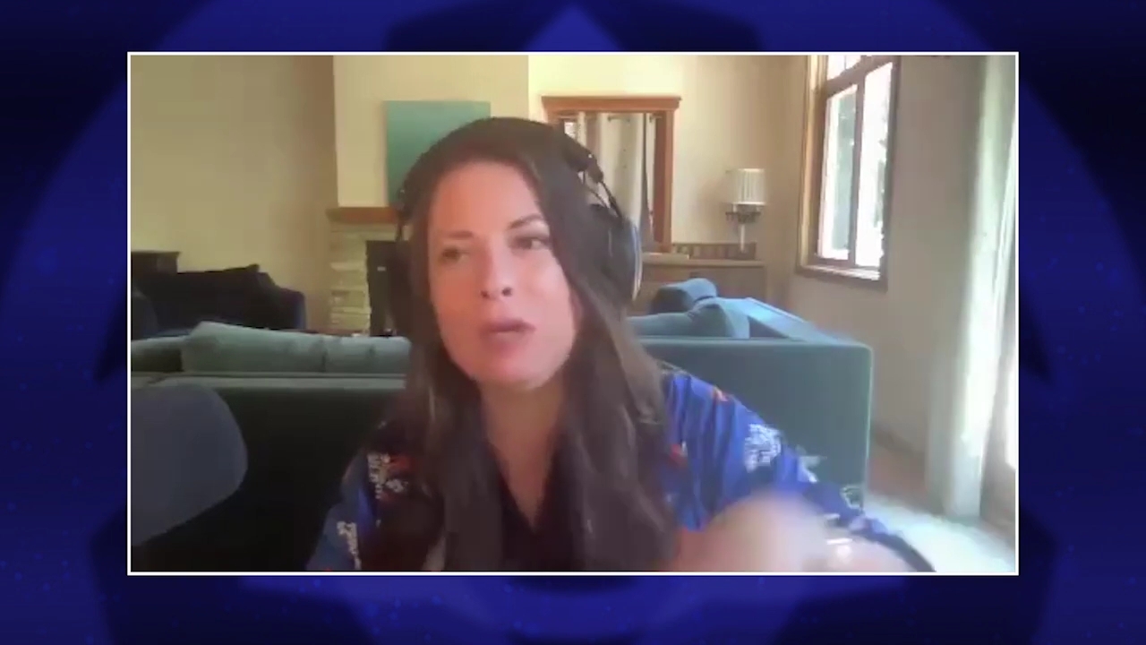 Charmed-Online-dot-nl_HoHxIveGotYouUnderMySkin1815.jpg Charmed-Online-dot-nl_HoHxIveGotYouUnderMySkin1815.jpg