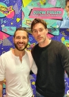 autographs008.jpg