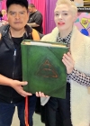 autographs035.jpg