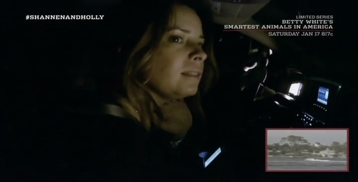 Charmed-Online-dot-net_OffTheMapWithShannenandHolly-S01E03-04-1270.jpg