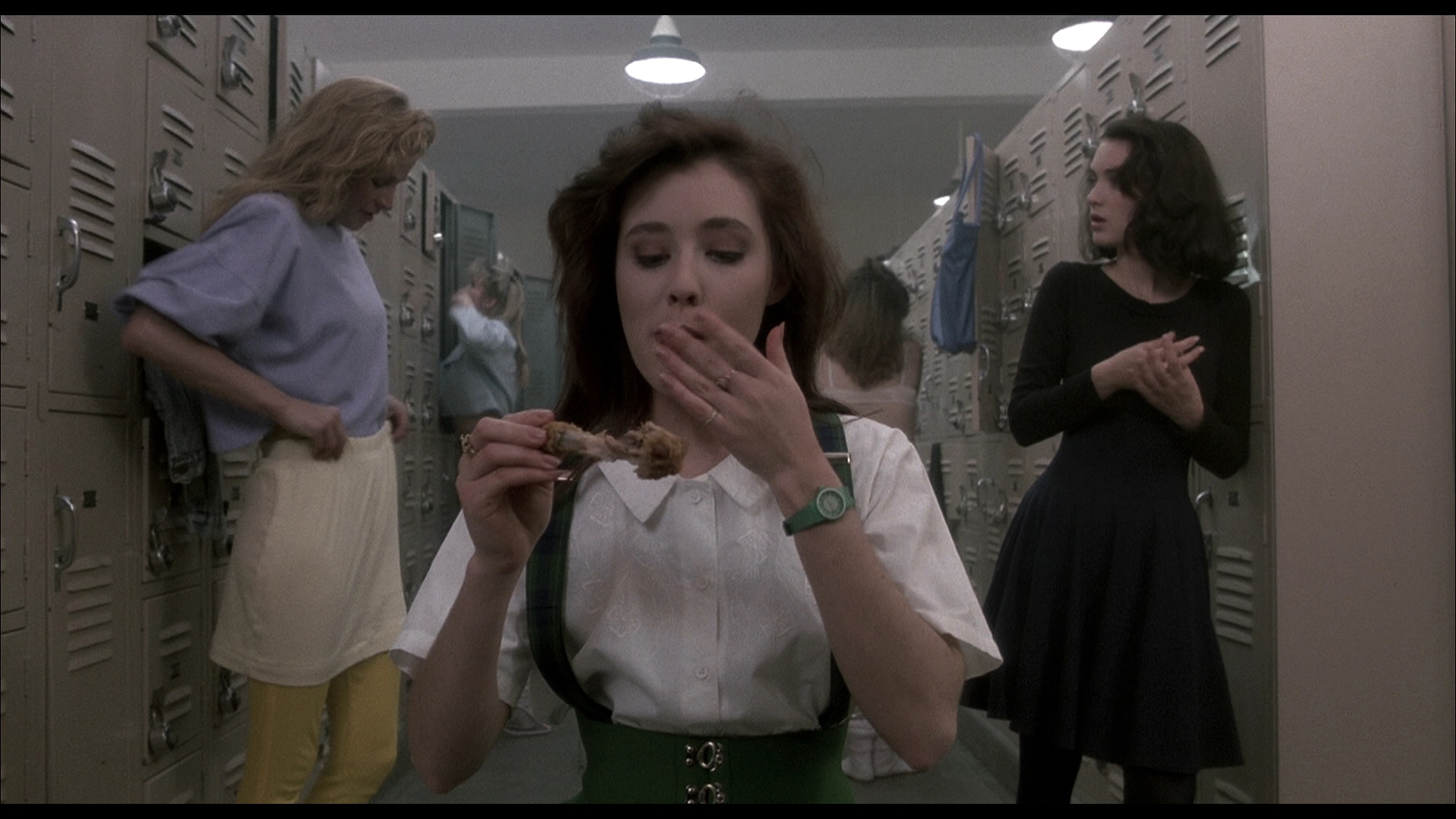 Charmed-Online_dot_nl-Heathers1886.jpg Charmed-Online_dot_nl-Heathers1886.jpg